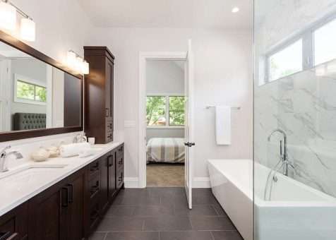 Bathroom-Remodel-vs-Bathroom-Renovation