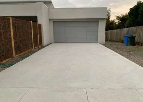 Concreters-Frankston-installing-a-new-concrete-driveway-and-crossover